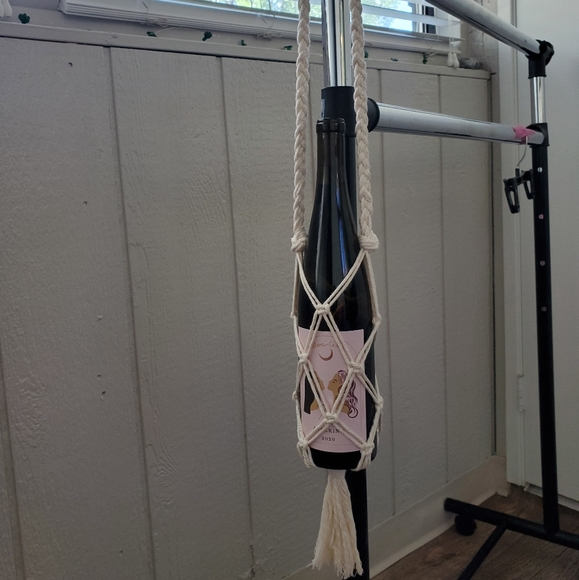 HP 🎉Macramé Wine Holder - Picture 3 of 5